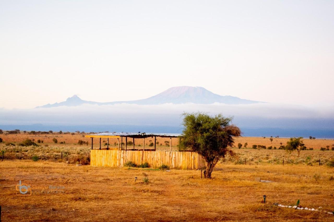 Amboseli Redhouse Apartment Exterior photo